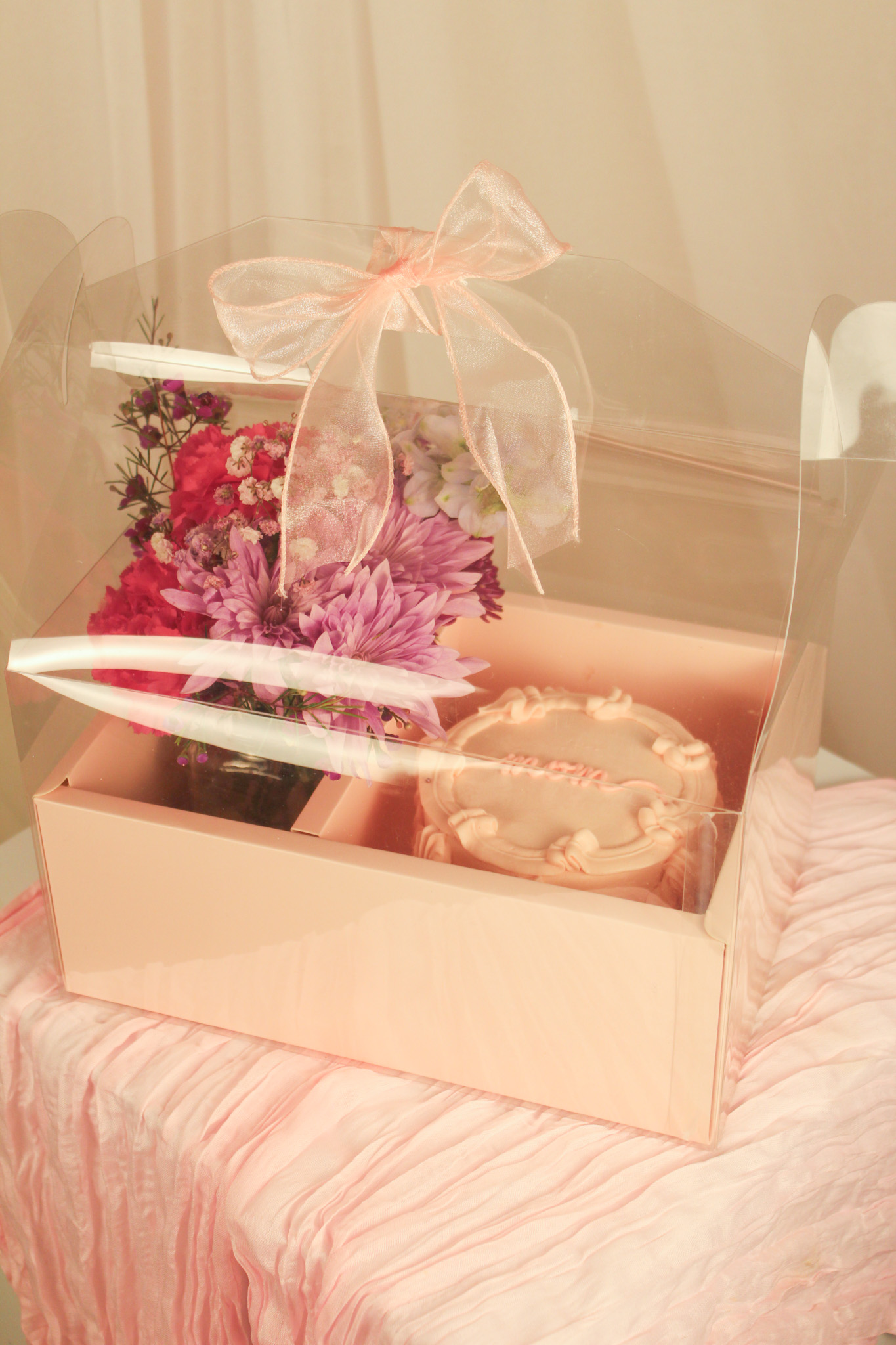 Closed gift box