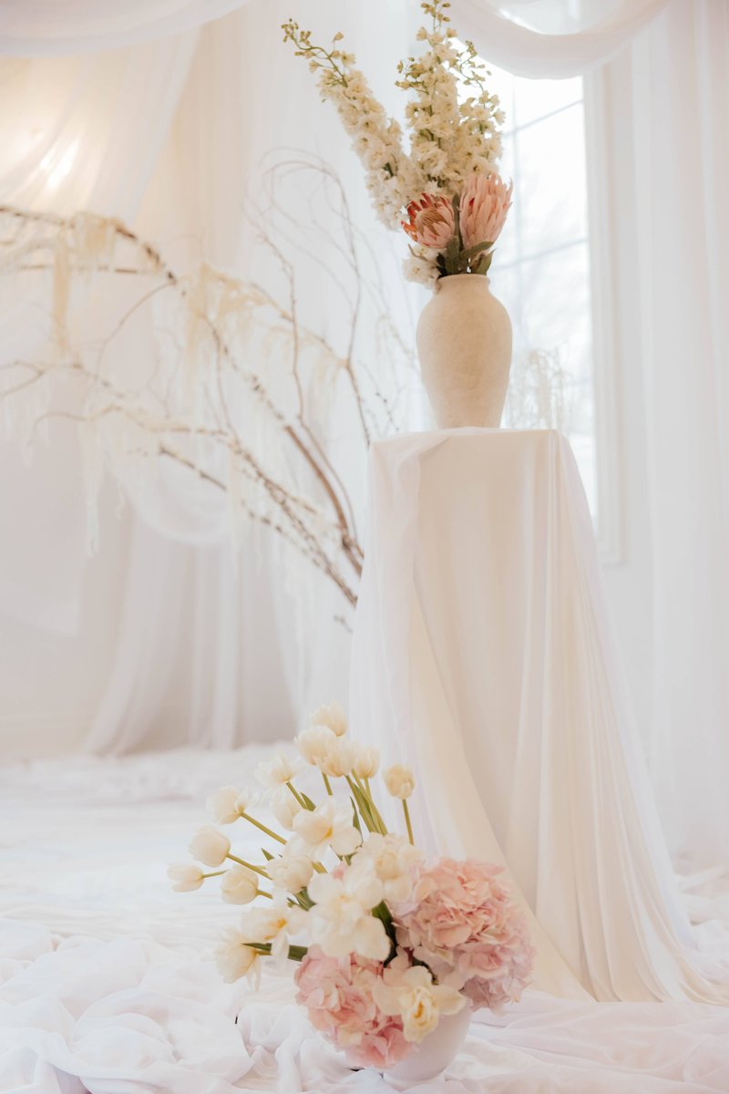Dani + Rock wedding florals