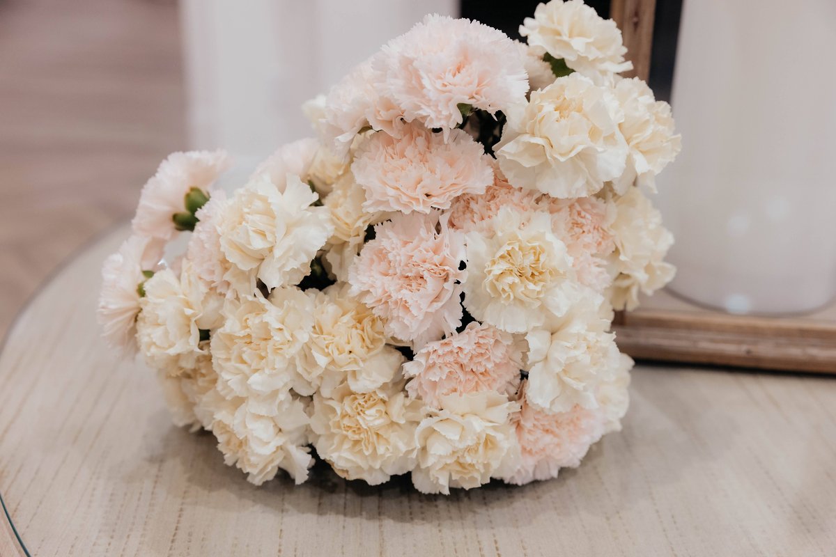 Dani + Rock wedding florals
