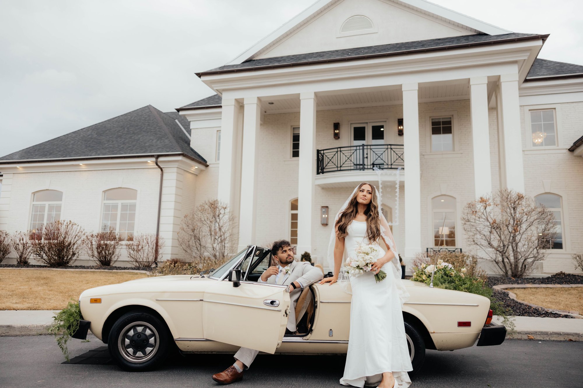 Dani + Rock wedding florals