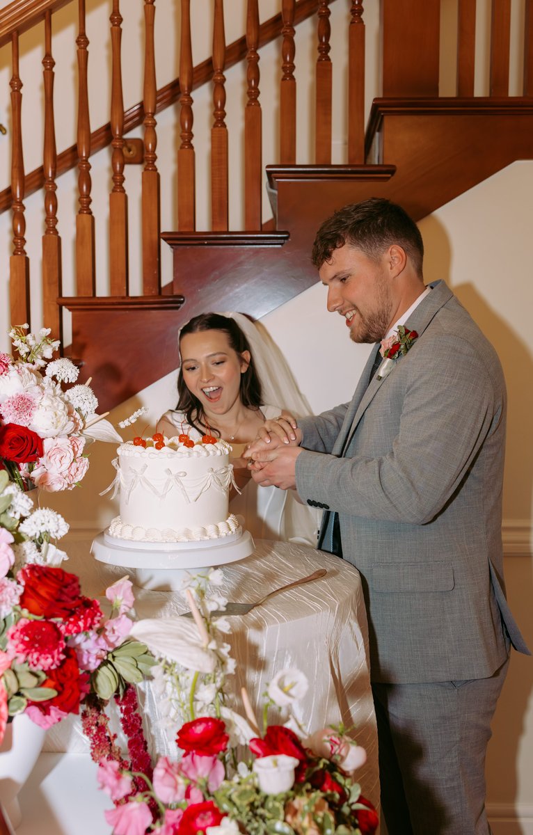 Katelyn + Brad wedding florals